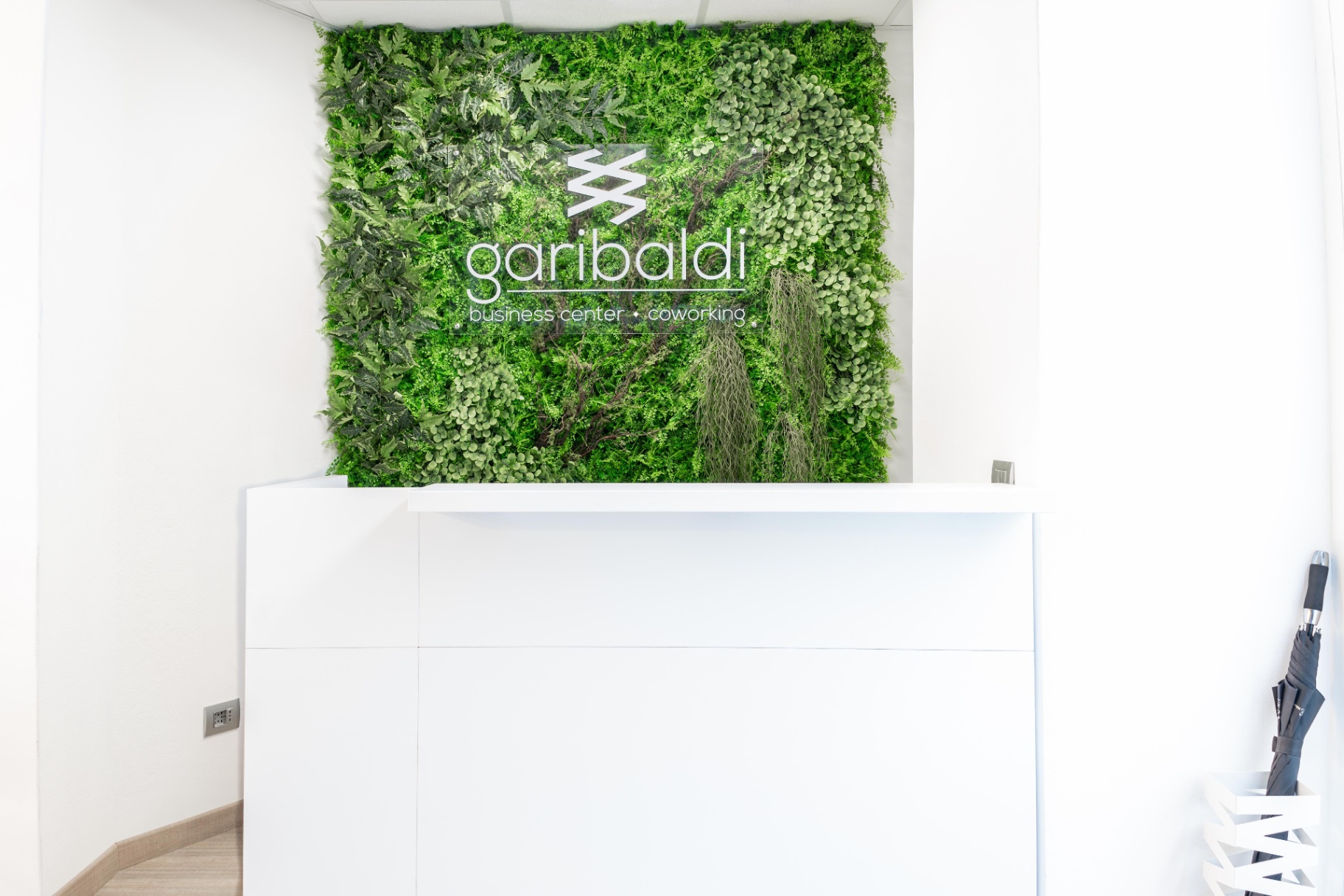 Garibaldi Business Center img