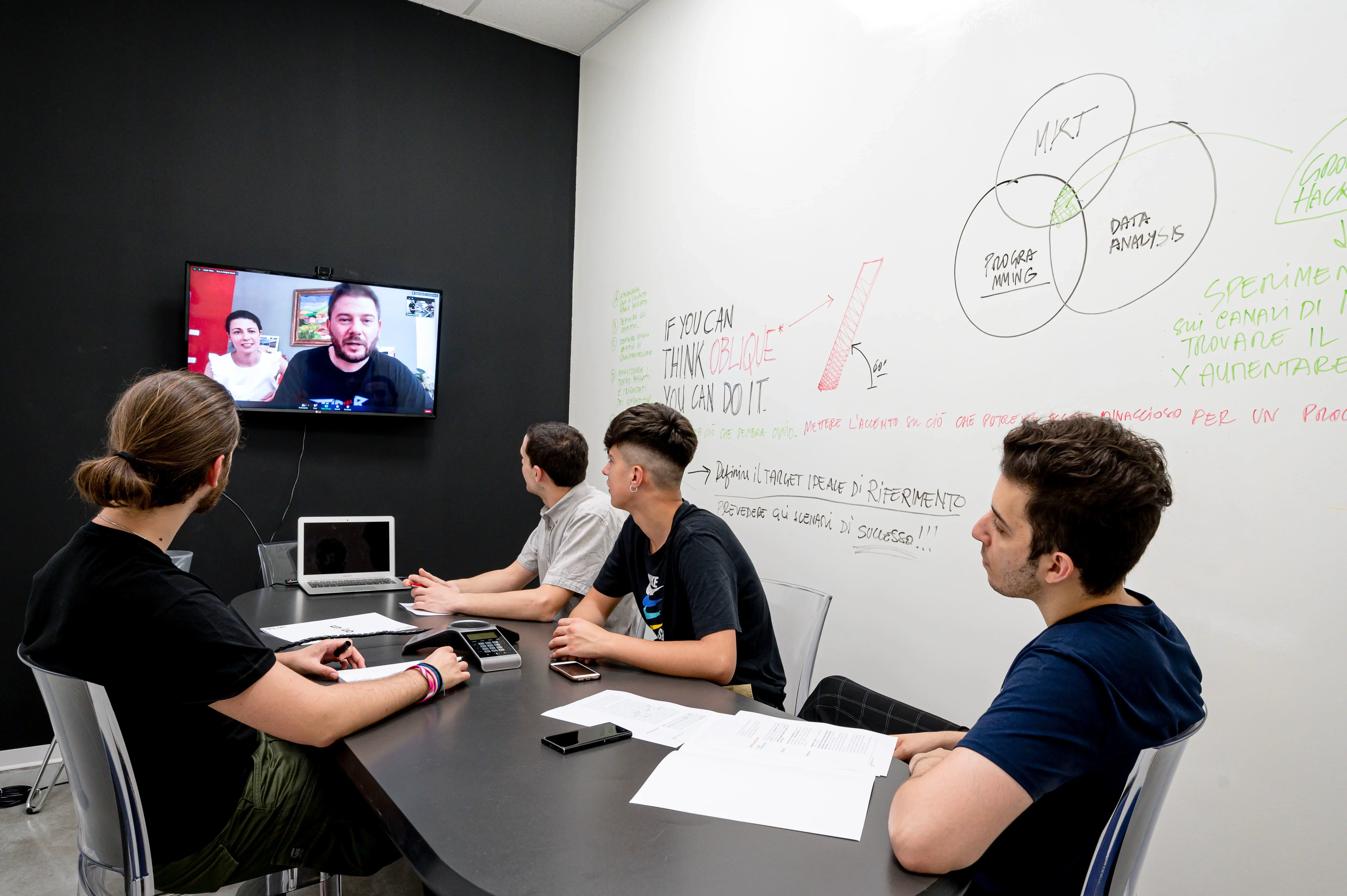 Un-lab coworking img