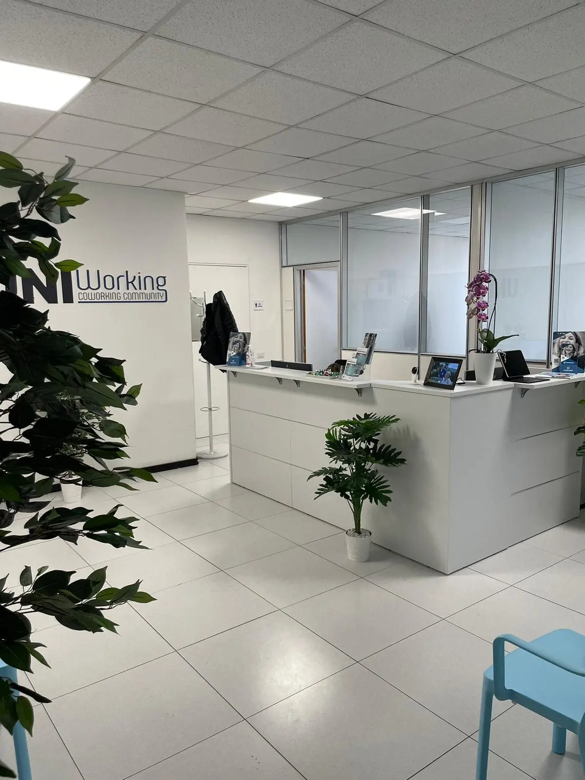 UNIworking img
