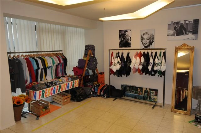 Very Office img